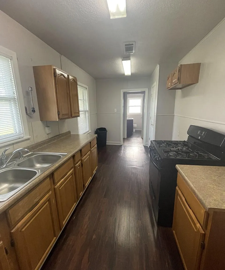 2 bed, 846 sqft, $1,125 — Photo 3