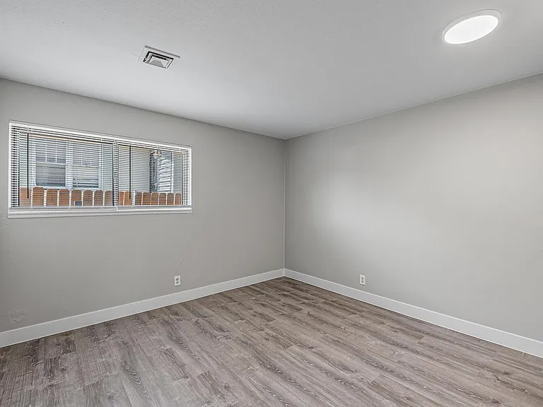 3125 W Center Ave — Photo 25