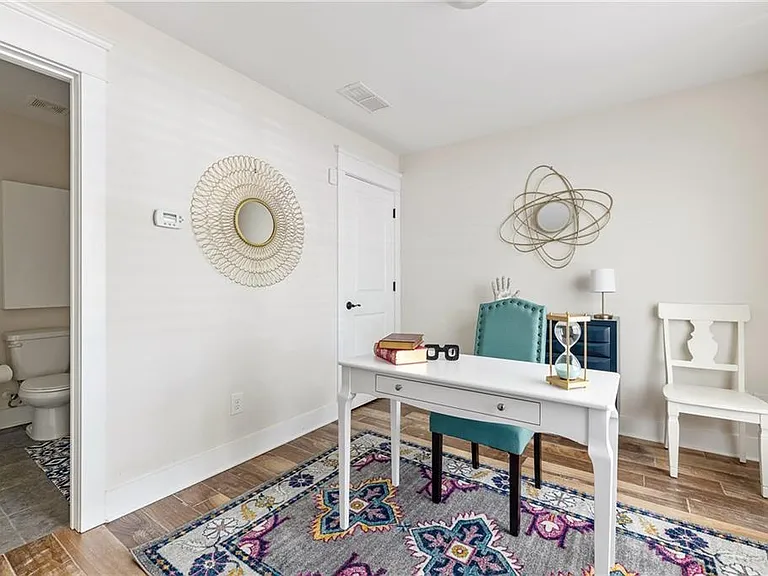 1333 Oakview Rd — Photo 19