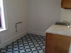 3rd image of 2200 37th St