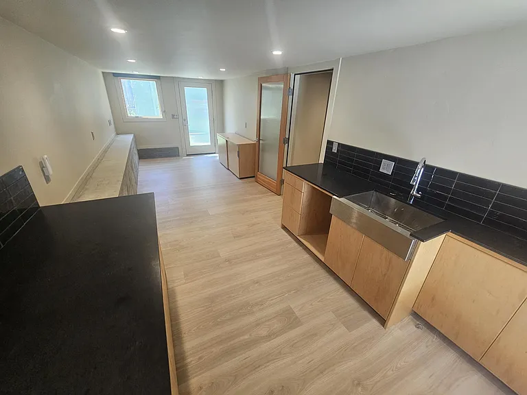 2335 Nutmeg Ave — Photo 34