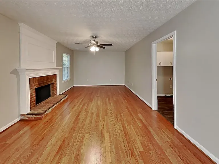 1716 Chanson Pl — Photo 3