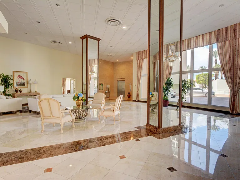 4100 Galt Ocean Dr #604 — Photo 33