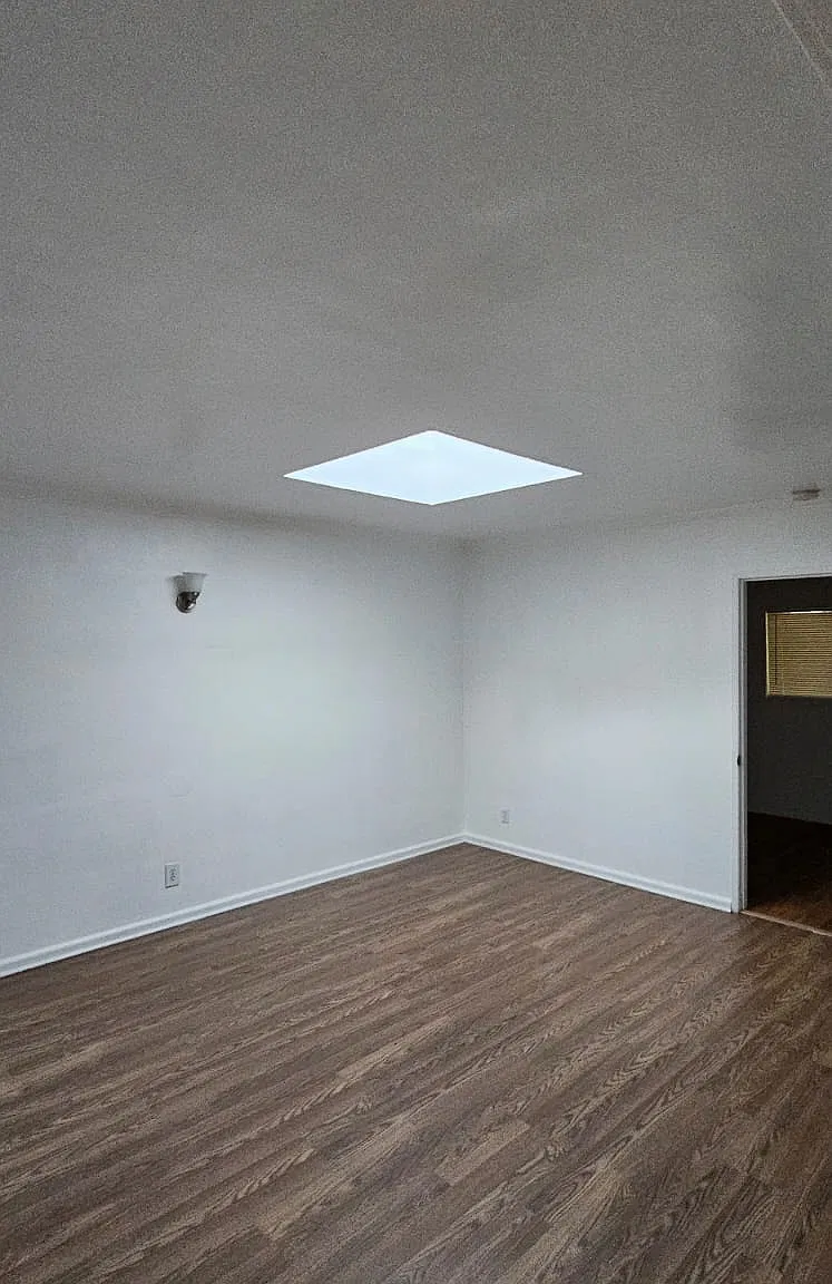 2 bed, $2,495 — Photo 2