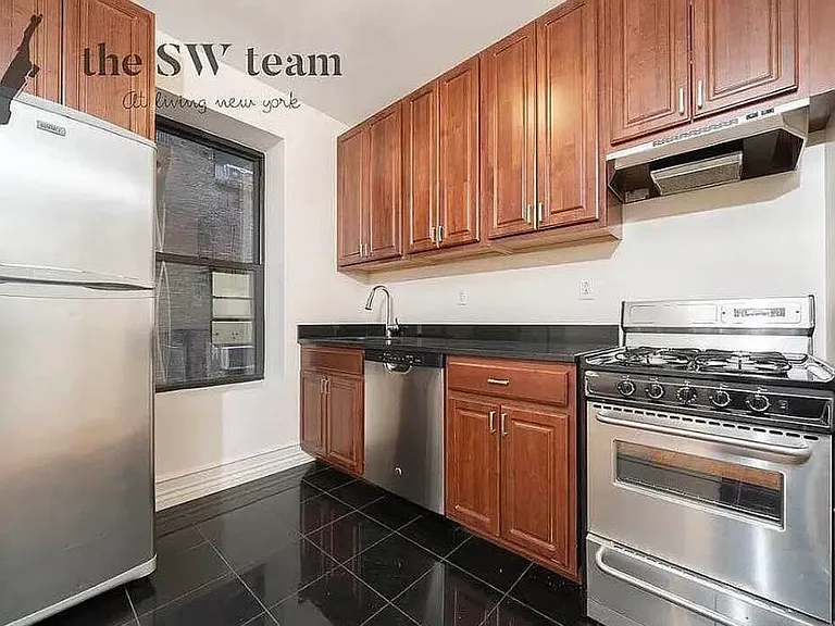 510 Amsterdam Ave #5B — Photo 2