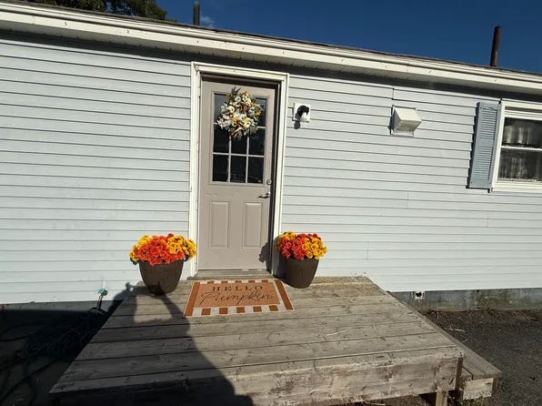 4 Pinkham Street Street, Lincoln, ME 04457