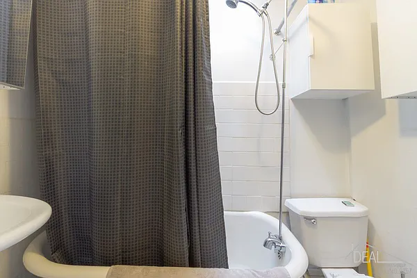 Rented by Ideal Properties Group | media 30