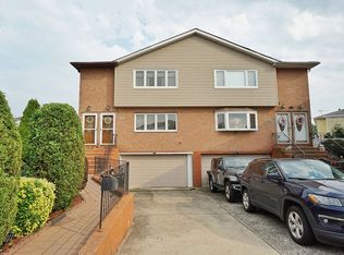 73 Woodcrest Rd, Staten Island, NY 10303