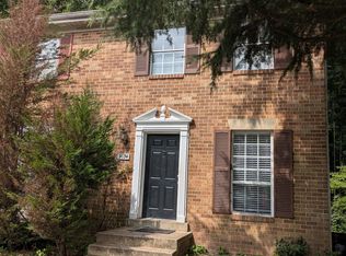 9034 Pickwick Village Ter, Silver Spring, MD 20901