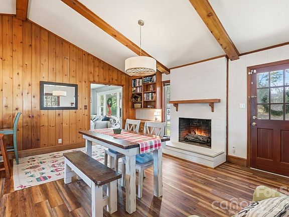 2nd image of 6814 Starcrest Dr