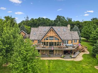 32350 Honeytree Ln, New Hartford, IA 50660