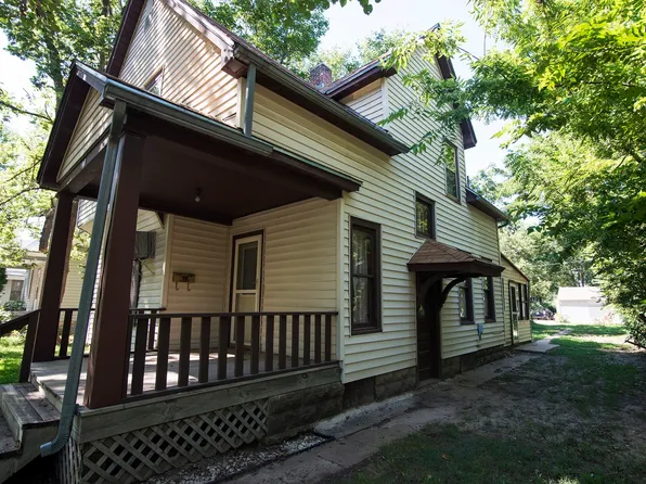 1012 Pierre St, Manhattan, KS 66502