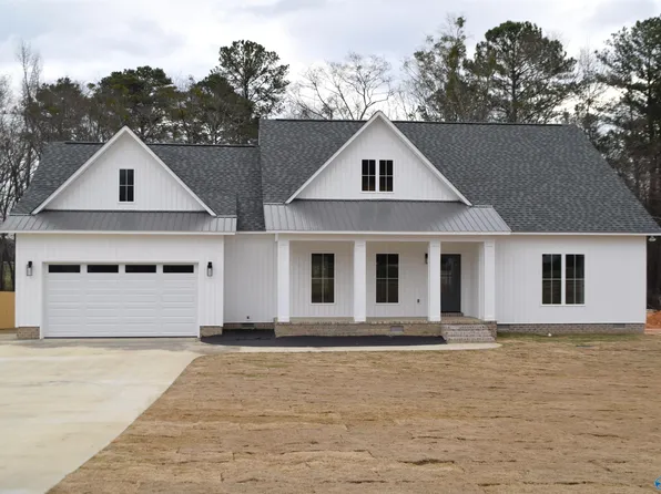 2825 Lister Ferry Rd, Gadsden, AL 35907