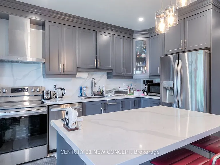 735 Sheppard Ave #33 — Photo 8