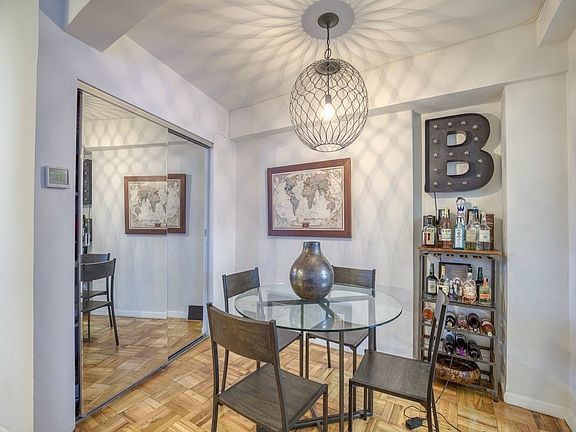 4th image of 23 Greenwich Ave #5K
