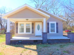 4385 Skyland Dr, Greer, SC 29651