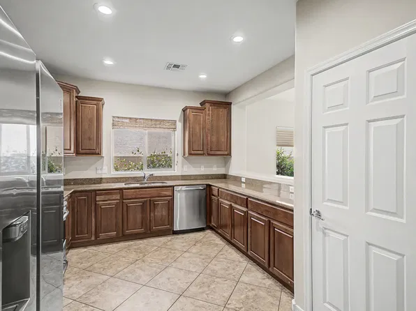 1283 W Vinovo Pass, Oro Valley, AZ 85755