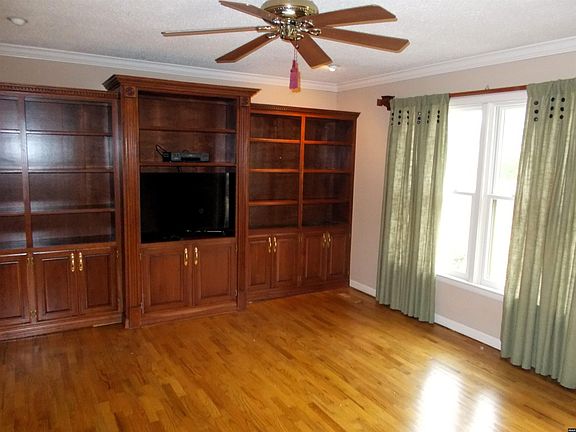 4th image of 1103 Lady Marion Dr