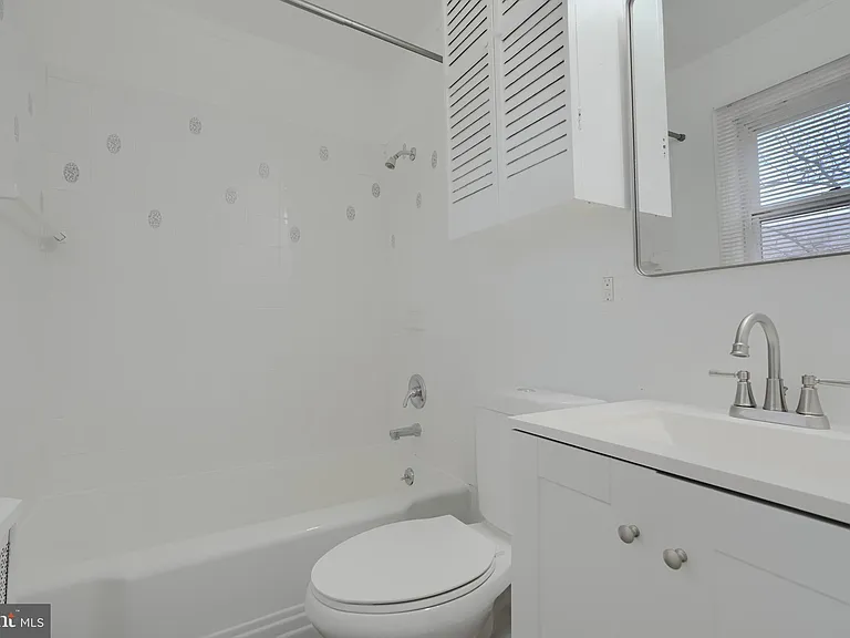 2906 Clearview Ave — Photo 12