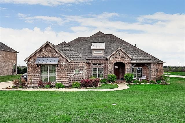 1st image of 701 Calm Crest Dr
