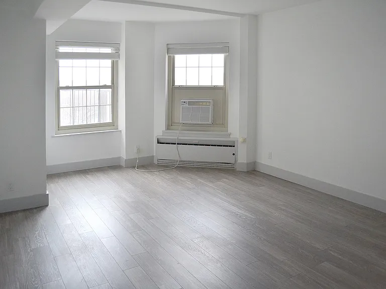 Dining/Living room