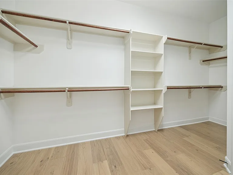 226 Jade Point — Photo 22