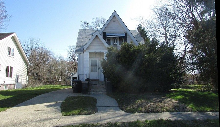 1st image of 4000 Woodhall St
