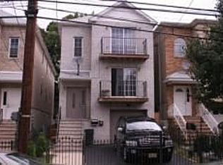 263 W Runyon St, Newark, NJ 07108