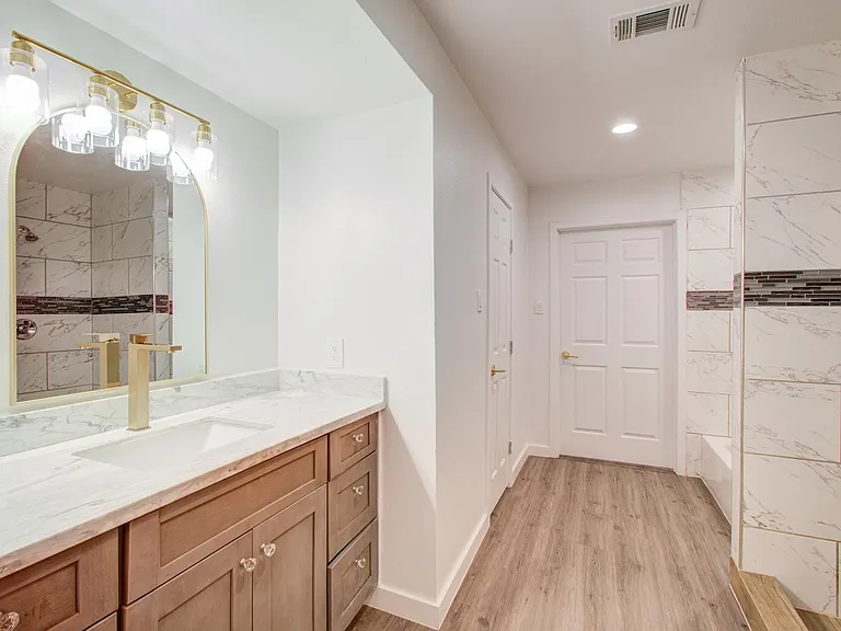 523 Brandon Rd — Photo 12