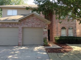 2832 Earle Dr, Grand Prairie, TX 75052
