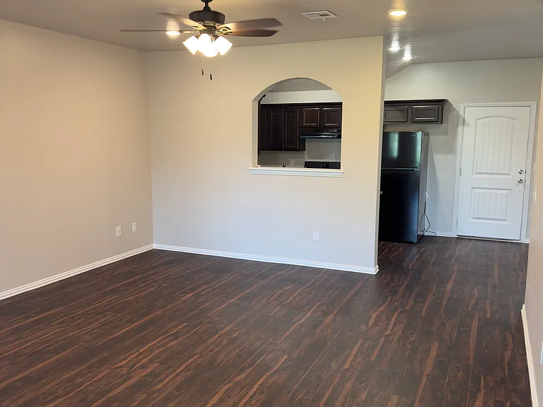 501 Windel Way #501 — Photo 5