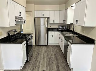 360 Rolling Meadows Dr, Ann Arbor, MI 48103