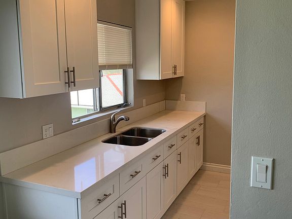 2nd image of 4546 54th St #9