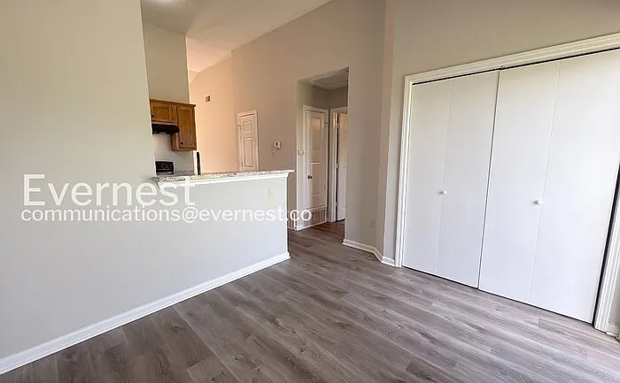 5669 Kaitlyn Dr W — Photo 7