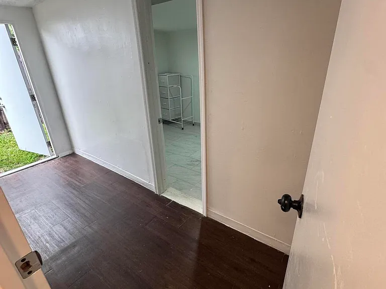 6963 SW 19th St — Photo 5