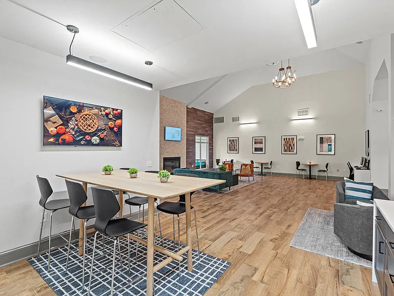 SomerHill Farms Apartments — Photo 19