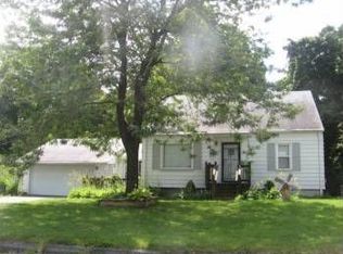 1217 Simca St, Flint, MI 48507