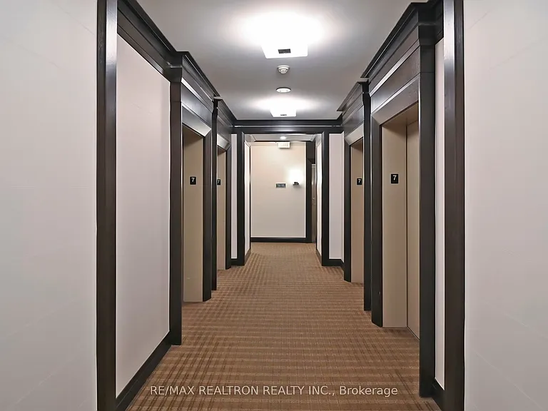 15 Viking Ln #708 — Photo 35