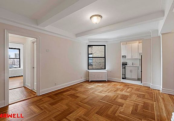 4th image of 311 E 72nd St APT 10H