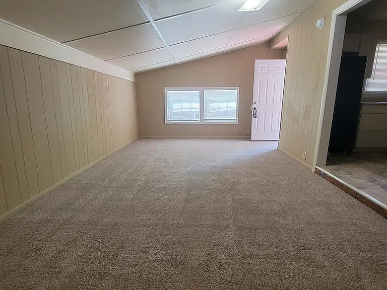 626 Kennan Rd NW — Photo 17