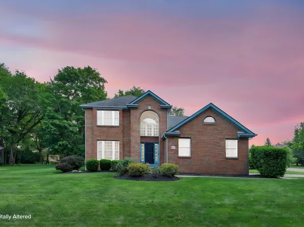 1306 Dobbins Dr, New Albany, OH 43054