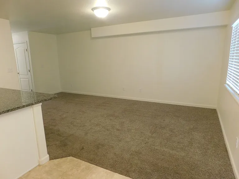 654 Trinity Way #D — Photo 5