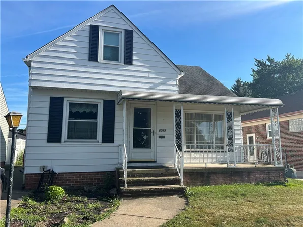 8017 Wainstead Dr, Parma, OH 44129