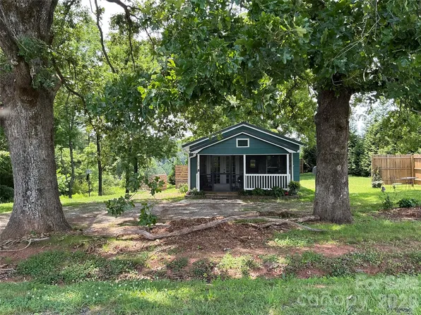 1199 McEntire Rd, Rutherfordton, NC 28139