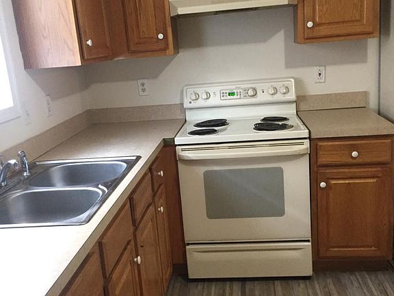 5th image of 915 Rose Hill Ave