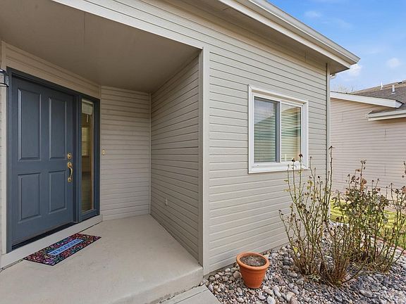 3rd image of 3461 Fieldstone Dr