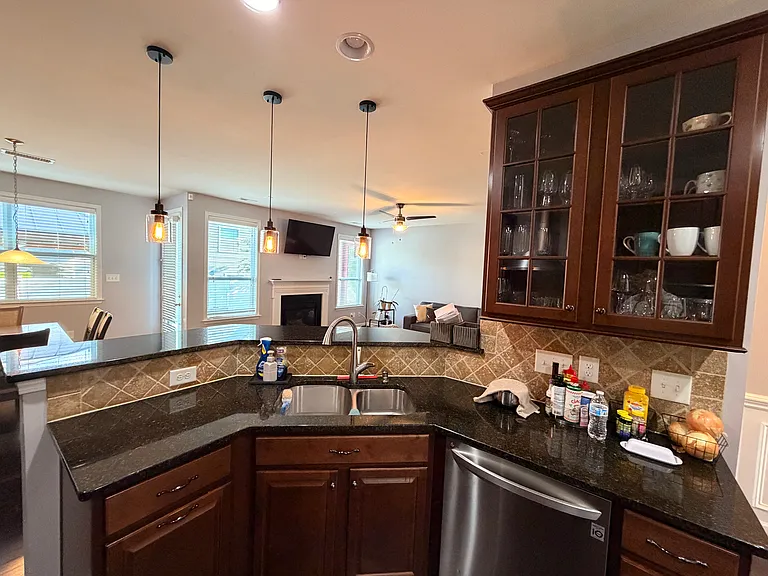 103 Farmers Folly Dr — Photo 5
