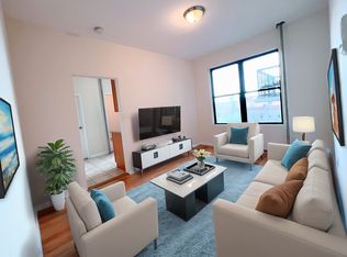 31-69 37th St #20, Astoria, NY 11103