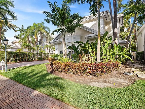 2nd image of 20 Grand Bay Estates Circle
