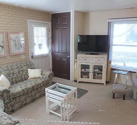 3rd image of 2797 Fox Hollow Ct #A